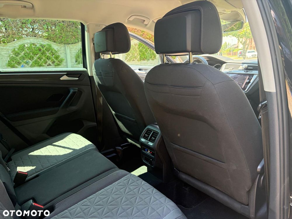 Volkswagen Tiguan - 24
