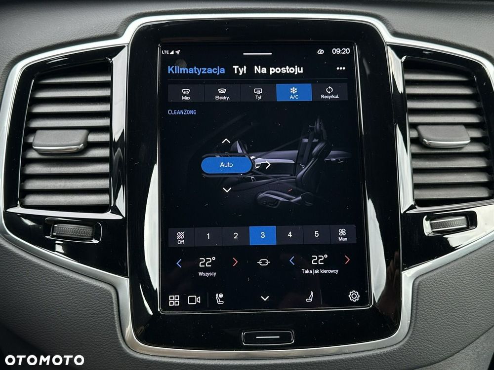 Volvo XC 90 T8 AWD Plug-In Hybrid Plus Dark 7os - 35