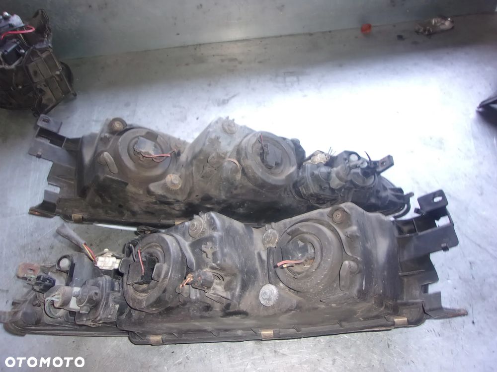 LAMPA PRZOD PRAWA LEWA MITSUBISHI GALANT VIII - 3