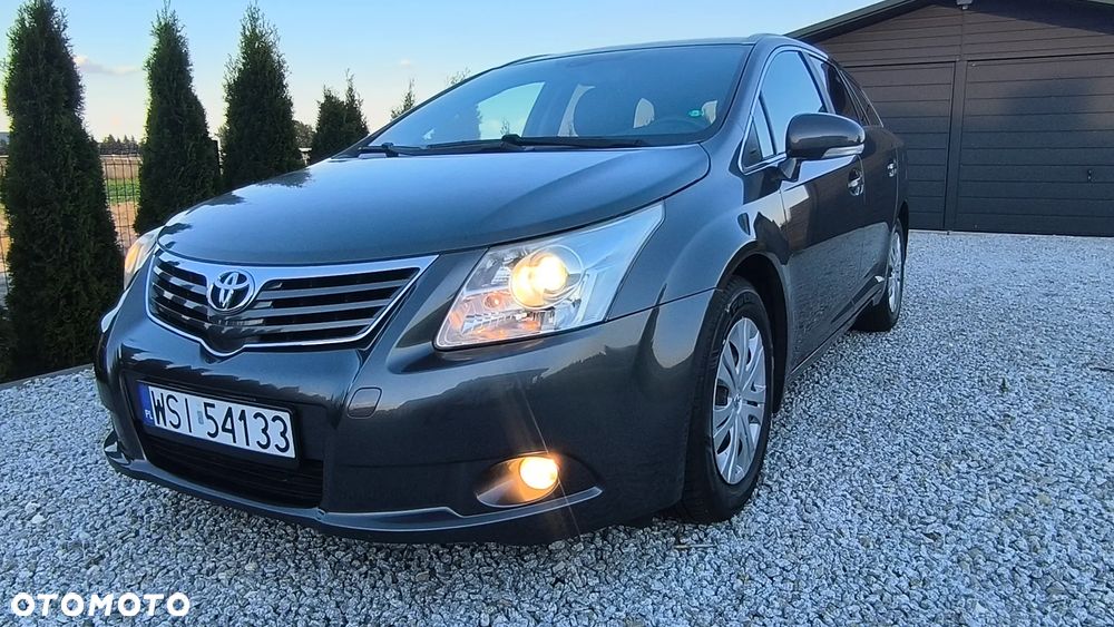 Toyota Avensis 1.8 Sol NAVI MS - 8