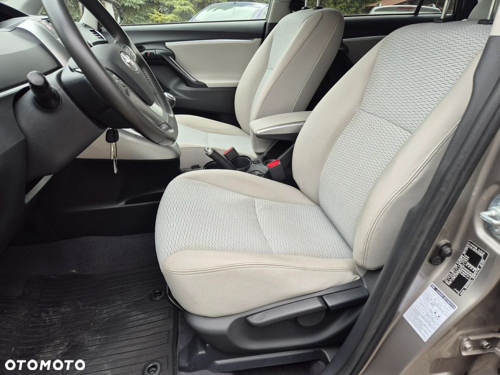 Toyota Verso 1.6 D-4D 5-Sitzer Start/Stop Executive - 13