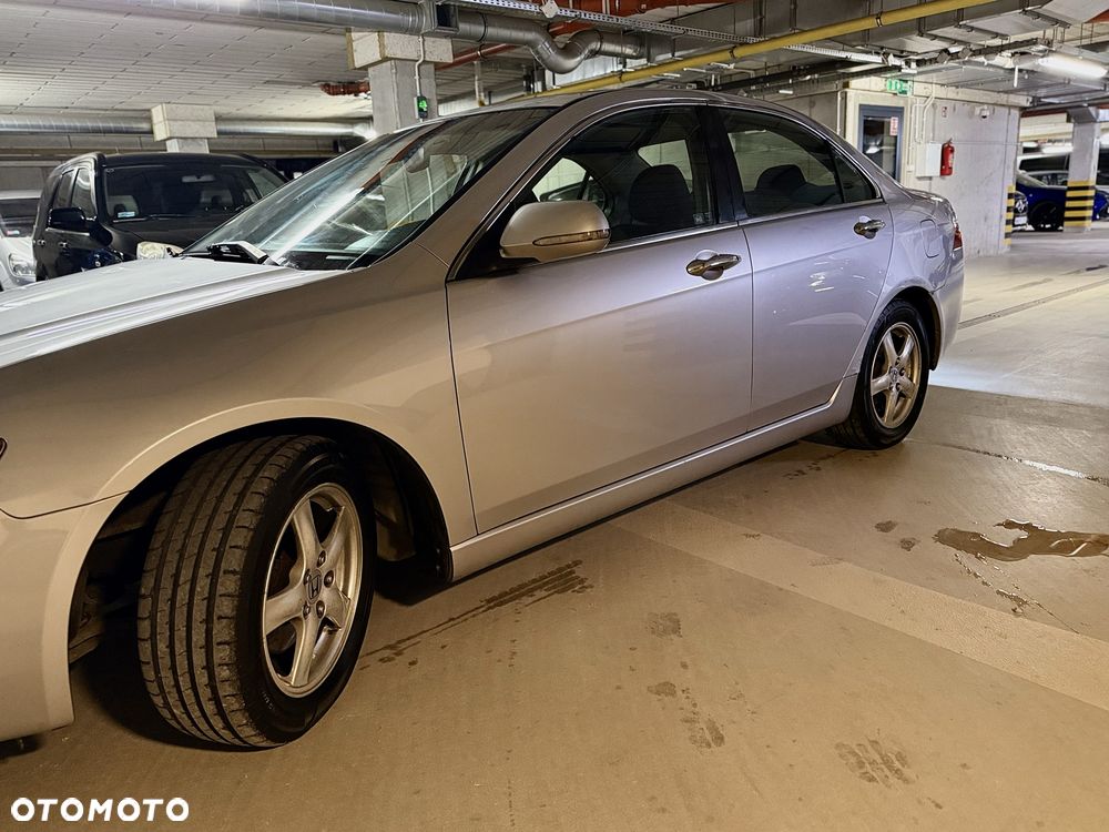 Honda Accord - 2