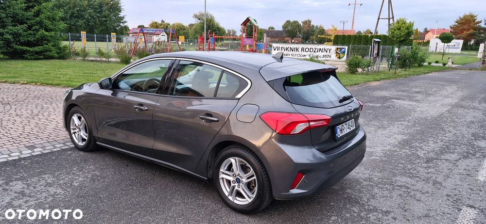 Ford Focus 1.0 EcoBoost Trend Edition Business - 17
