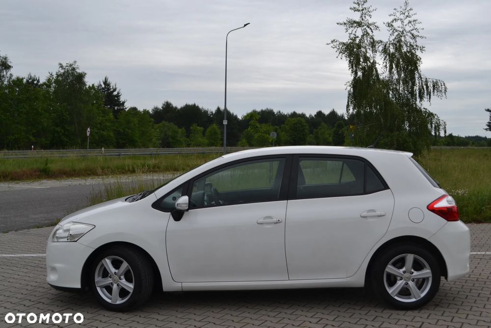Toyota Auris 1.4 D-4D - 2