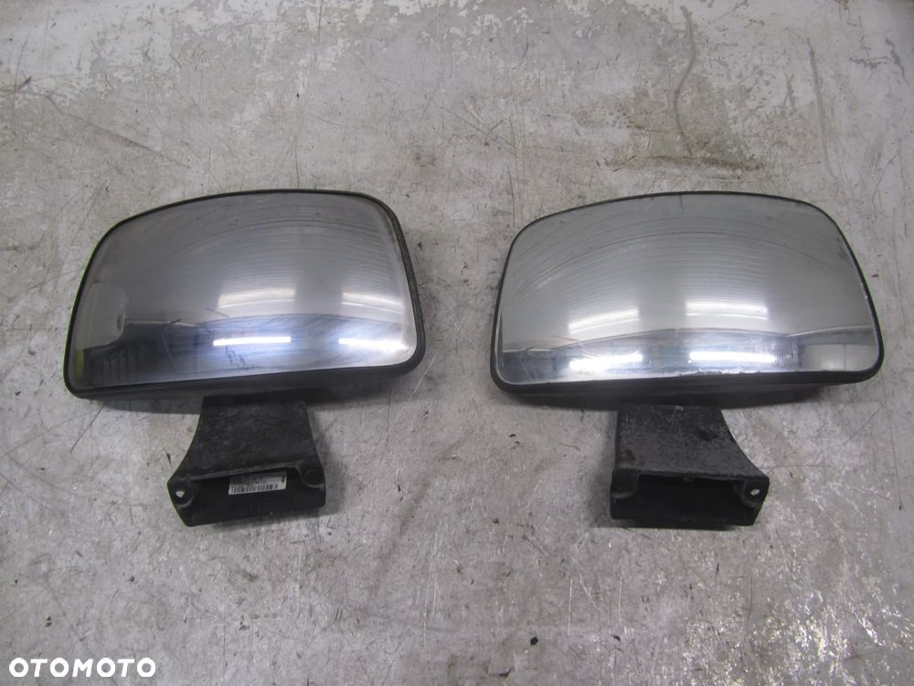 Mercedes Actros MP3 06->lusterko boczne-rampowe l-p - 1