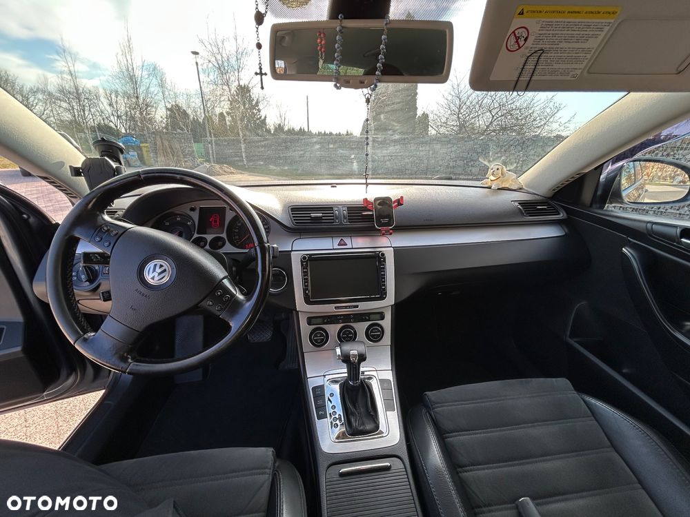 Volkswagen Passat 2.0 TDI DSG Highline - 19