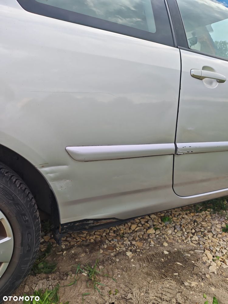Toyota Corolla 1.6 VVT-i Sol - 6