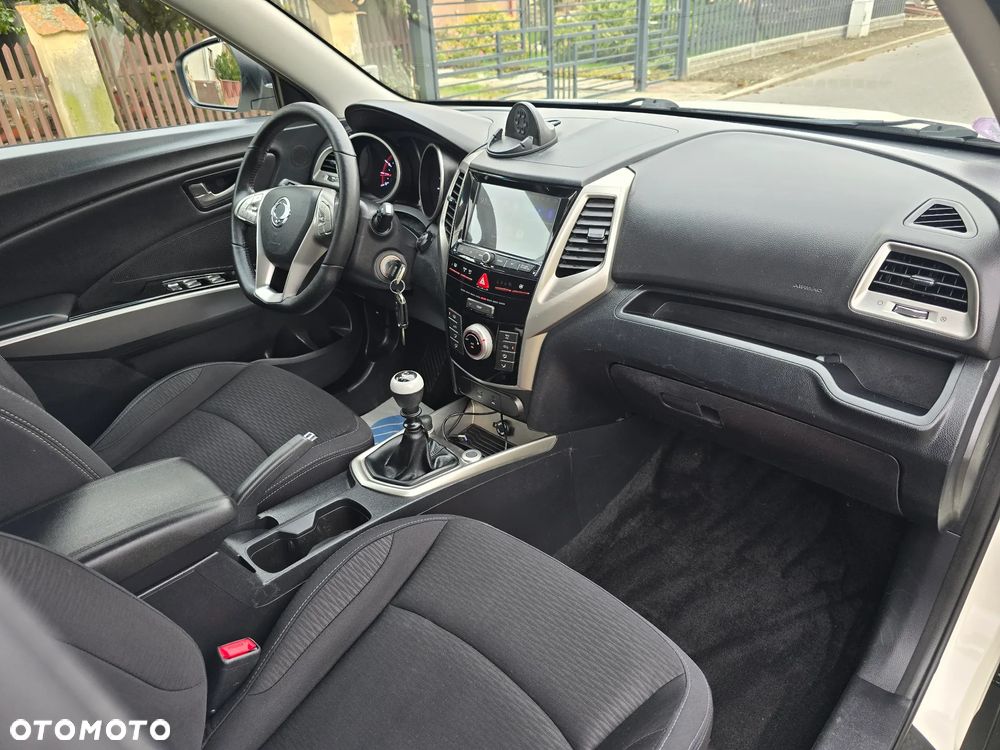 SsangYong/KGM Tivoli e-XGi 160 2WD Quartz - 25