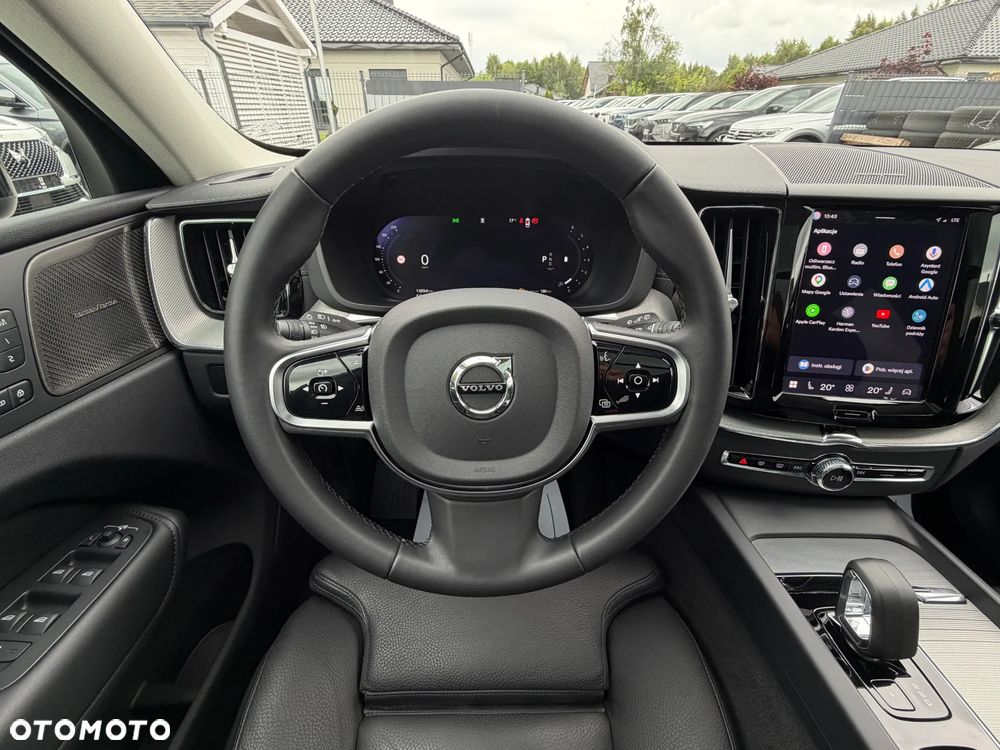 Volvo XC 60 B4 D AWD Ultimate Dark - 34