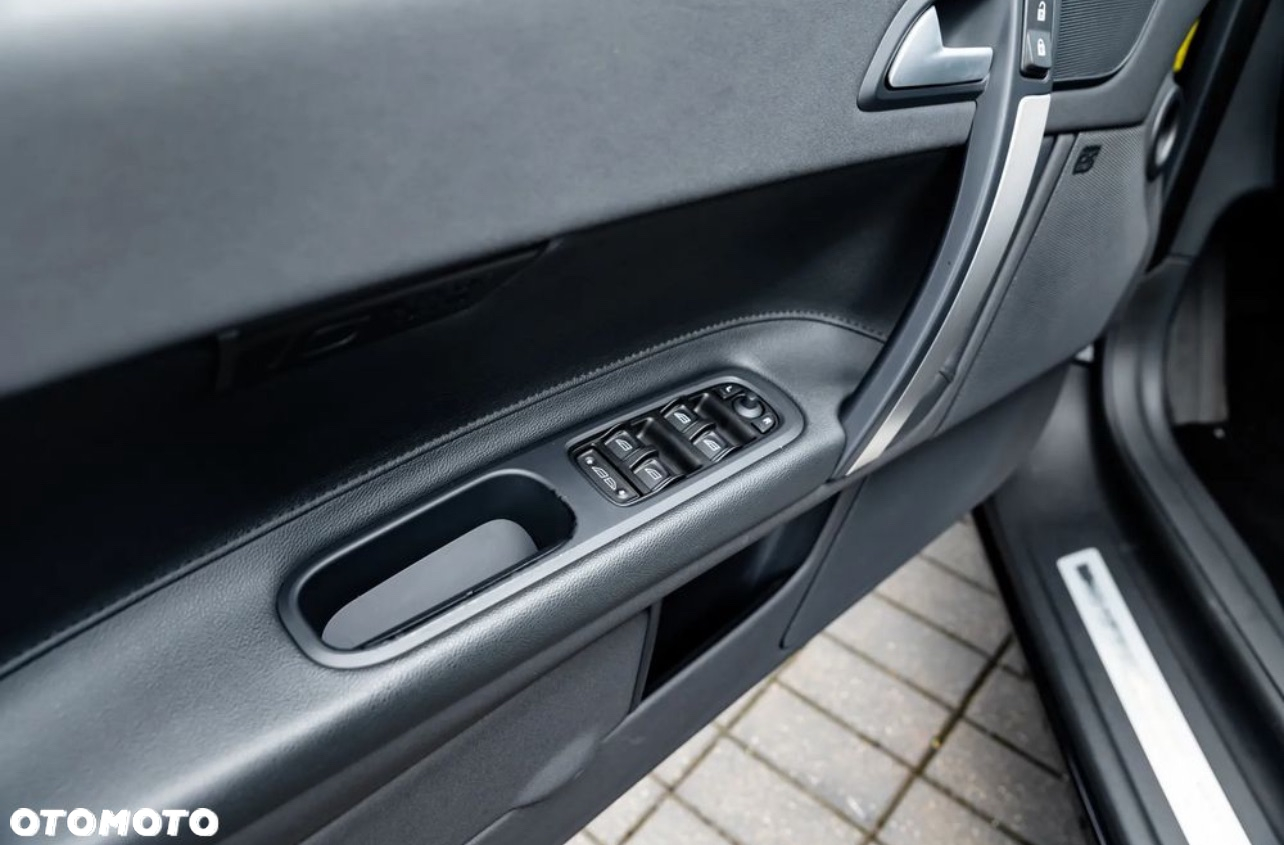 Volvo C70 2.4i Summum - 20