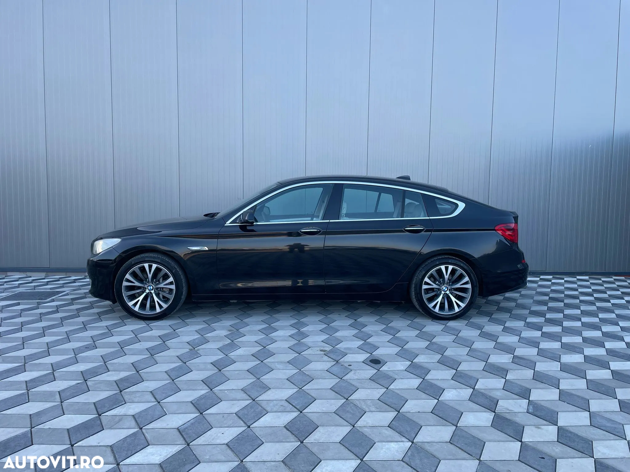 BMW Seria 5 520d Gran Turismo Aut. Luxury Line - 9