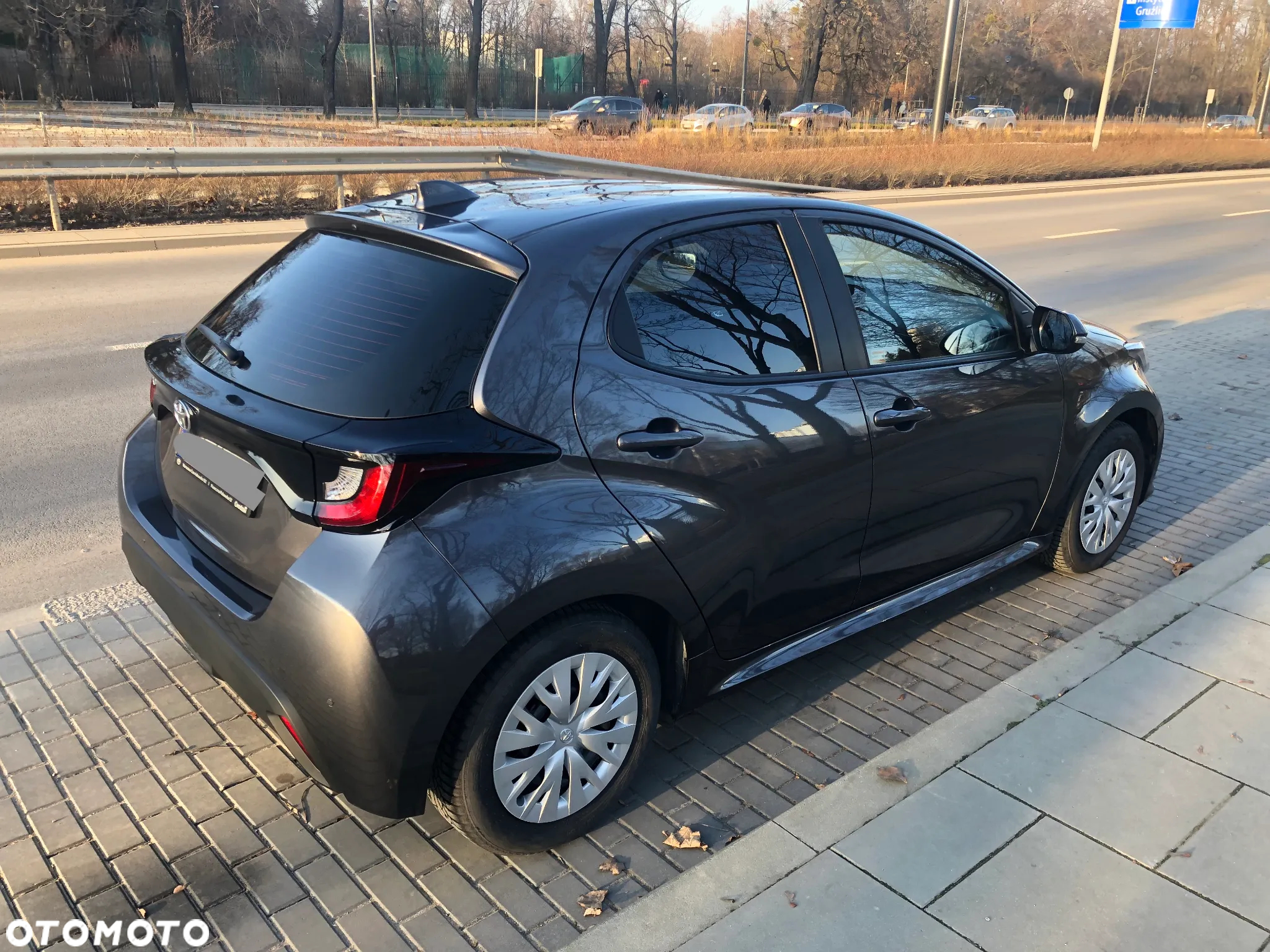Toyota Yaris 1.5 Comfort CVT - 13