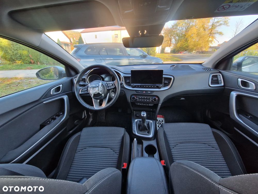 Kia Ceed - 14