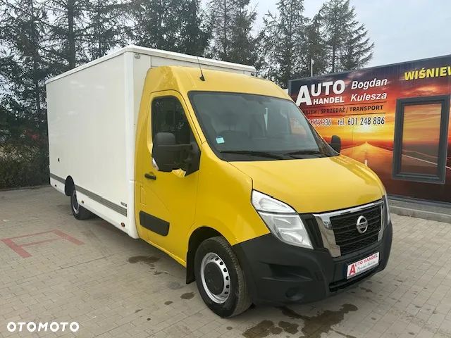 Nissan NV 400 - 8