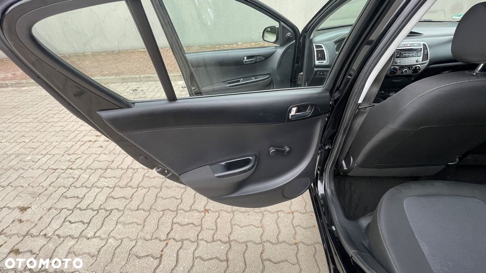 Hyundai i20 1.25 Comfort - 11