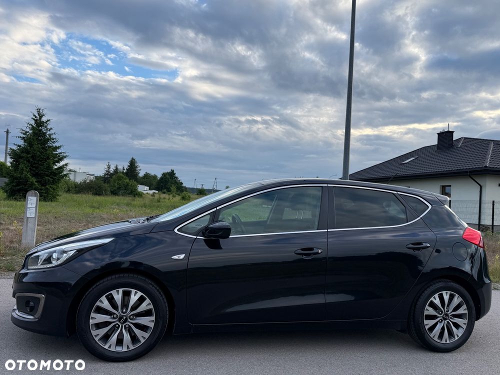 Kia Ceed 1.6 CRDi 136 ISG UEFA EURO 2016 - 2