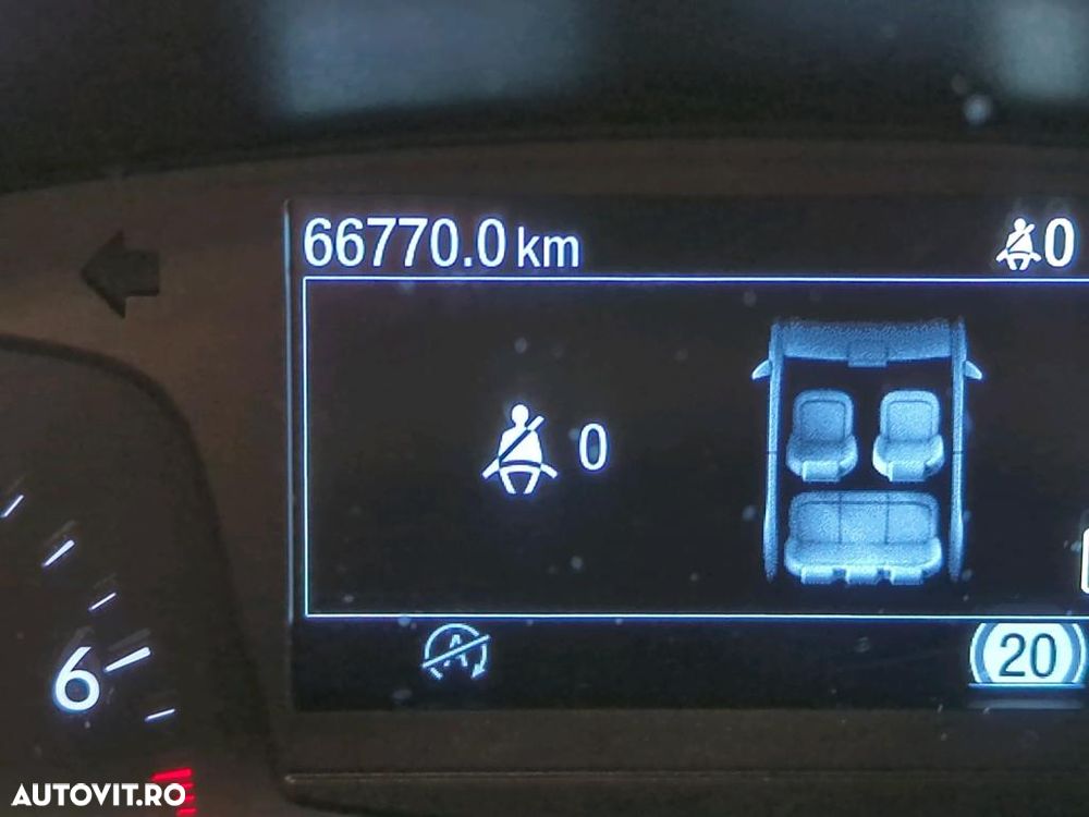 Ford Focus 1.0 EcoBoost MHEV Titanium - 4