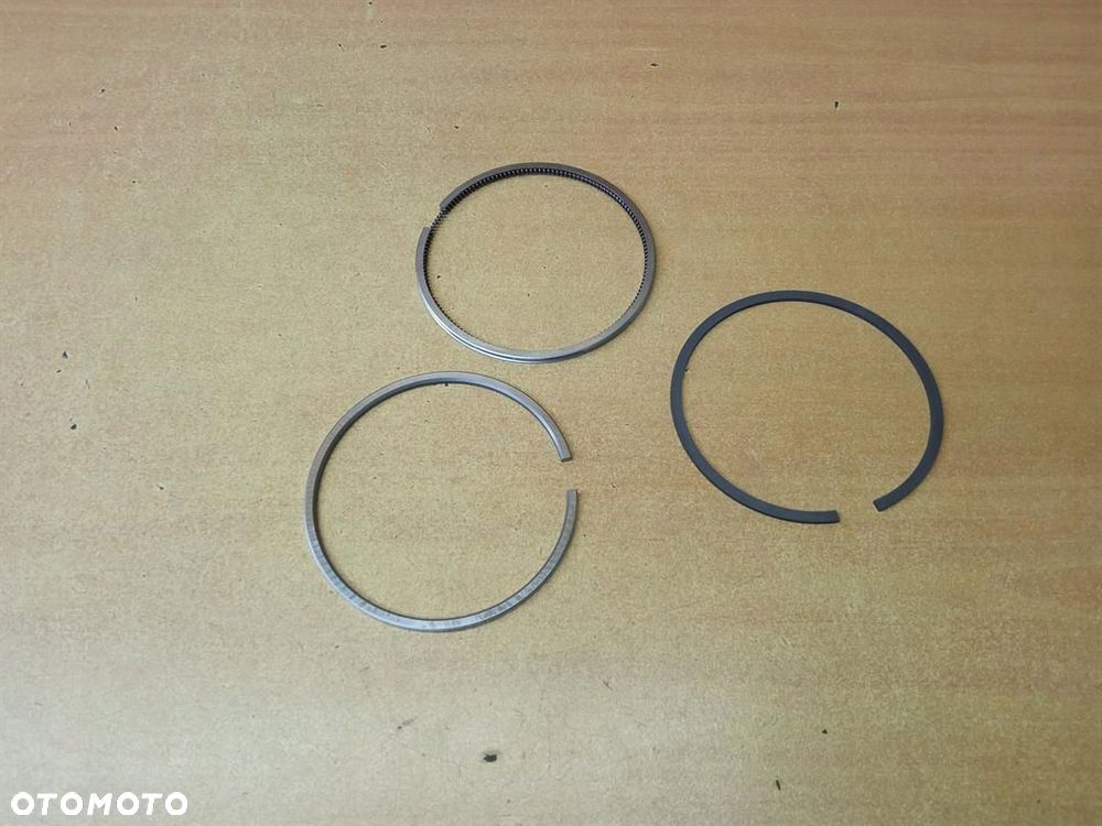 PIERŚCIENIE TŁOKOWE MERCEDES T1 601 KACZKA 2.9 - 4