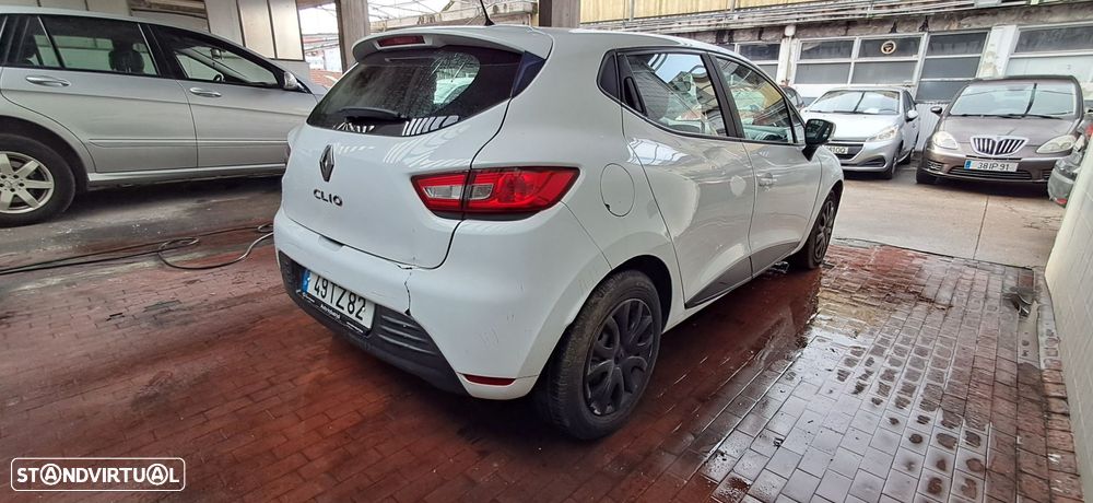 Renault Clio 1.5 dCi Zen - 11