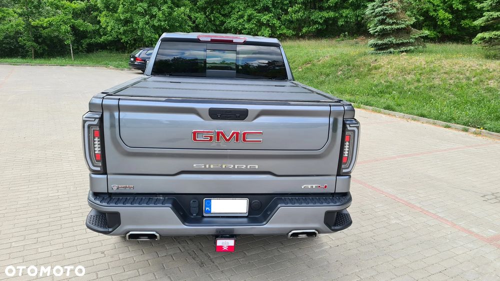 GMC Sierra - 12