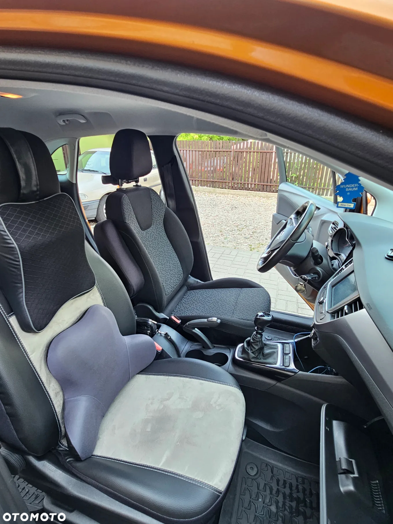 Opel Crossland X 1.2 T Enjoy S&S - 19