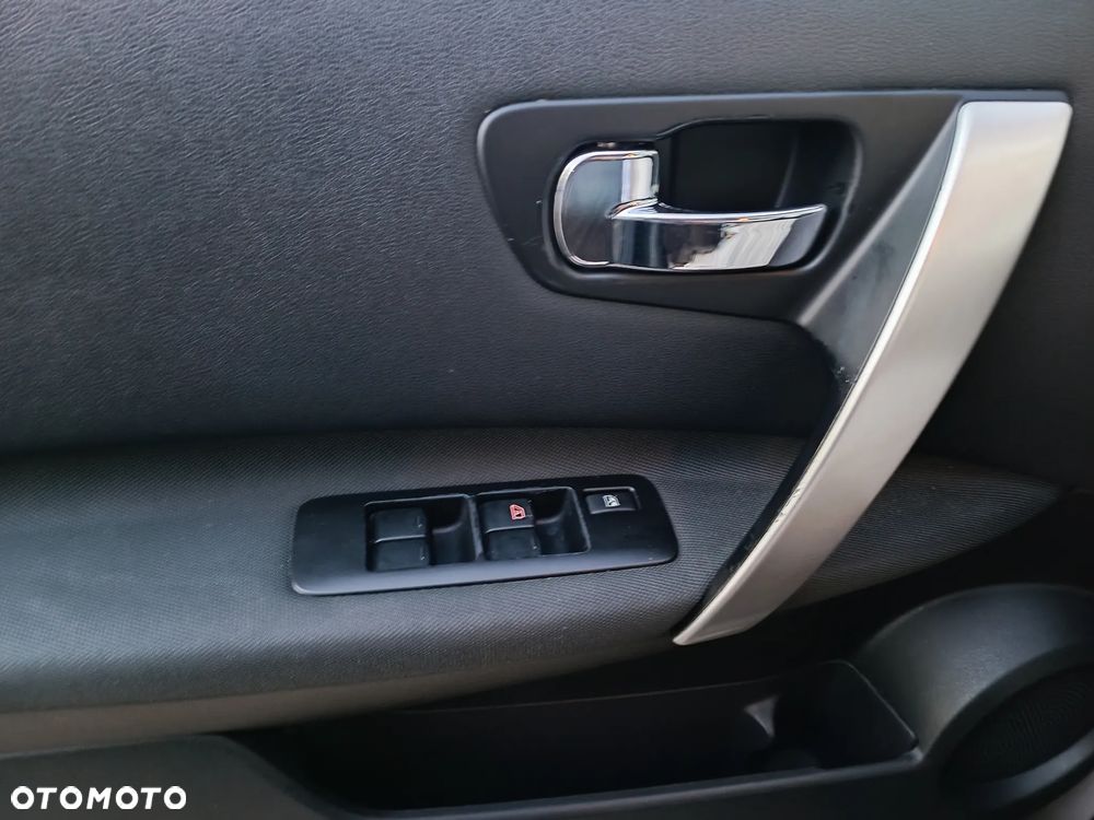 Nissan Qashqai 2.0 CVT acenta - 26