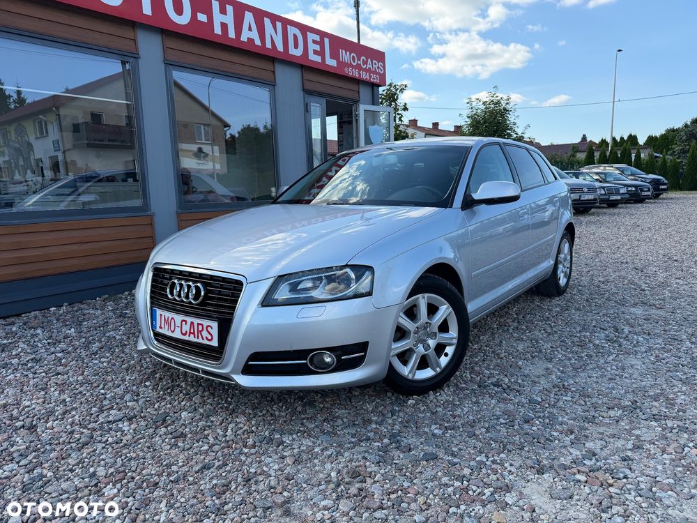 Audi A3 Sportback - 1