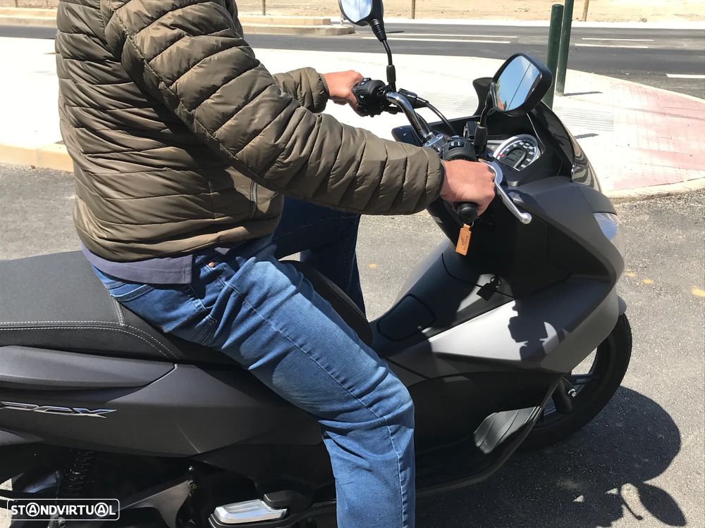 Honda PCX125 - 8