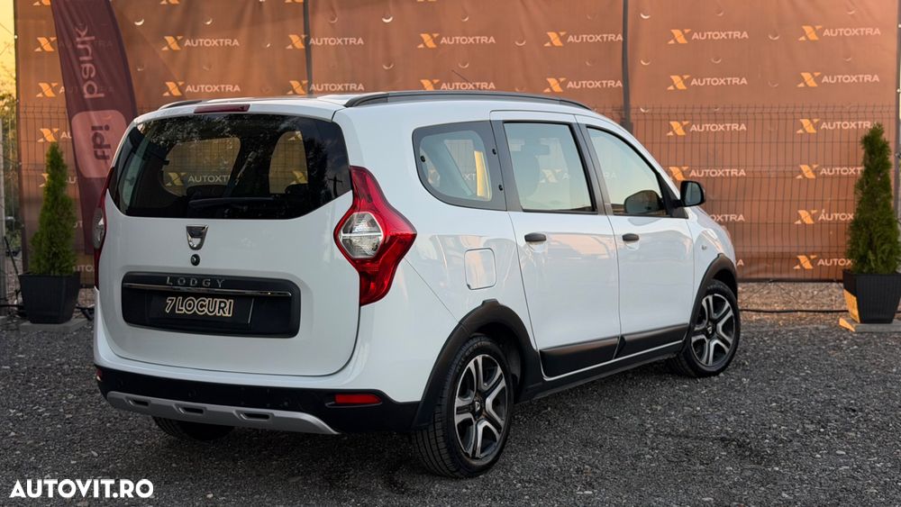 Dacia Lodgy 1.5 Blue dCi Stepway - 3