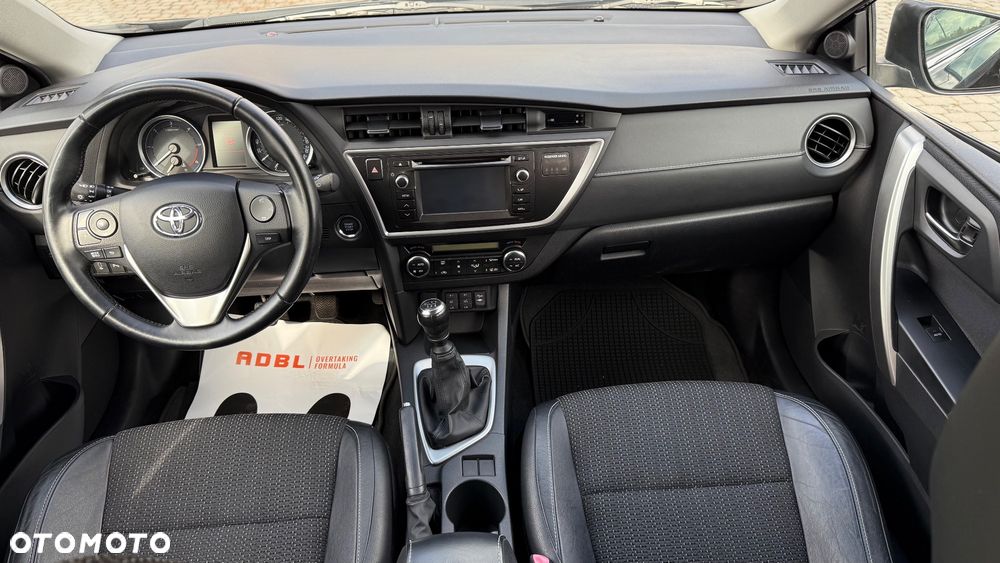 Toyota Auris 2.0 D-4D Premium - 9