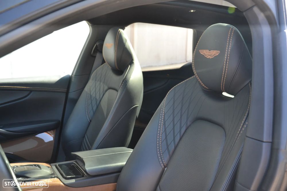 Aston Martin DBX 707 - 24