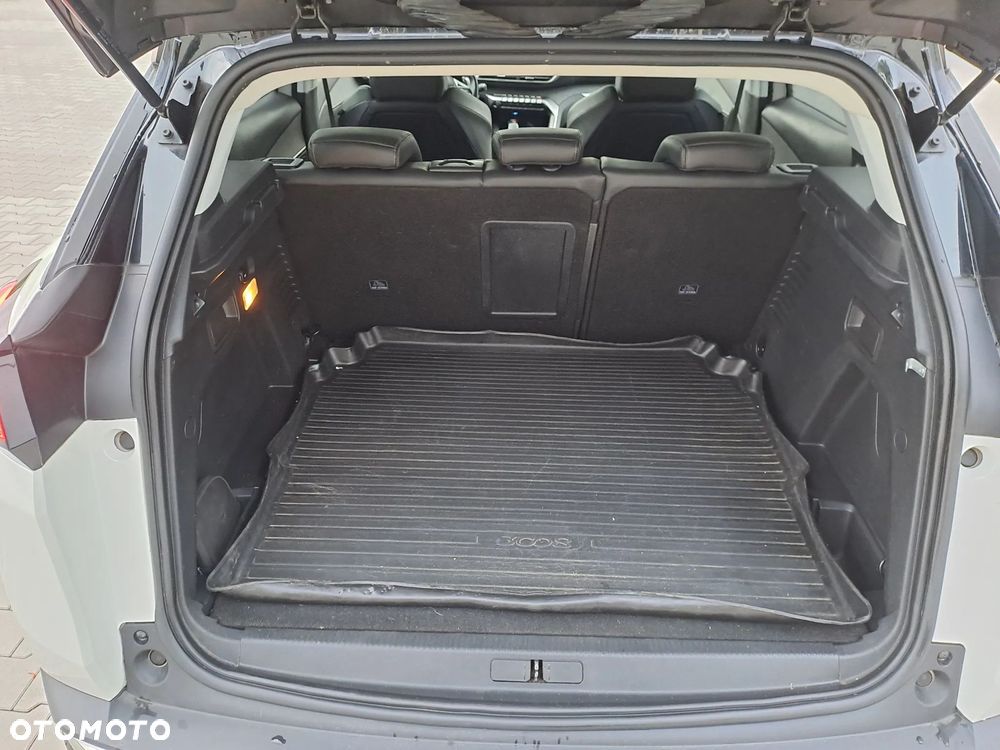 Peugeot 3008 1.2 PureTech Allure S&S EAT6 - 18
