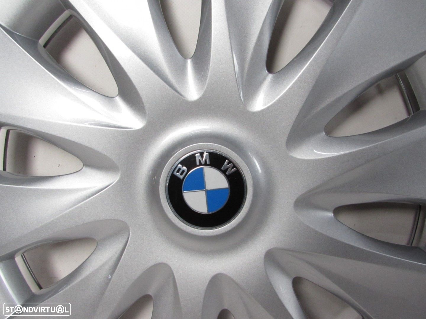 Tampão roda 16' - Conjunto 4  Seminovo/ Original BMW 1 (F20)/BMW 3 (F30, F80)/BM... - 2