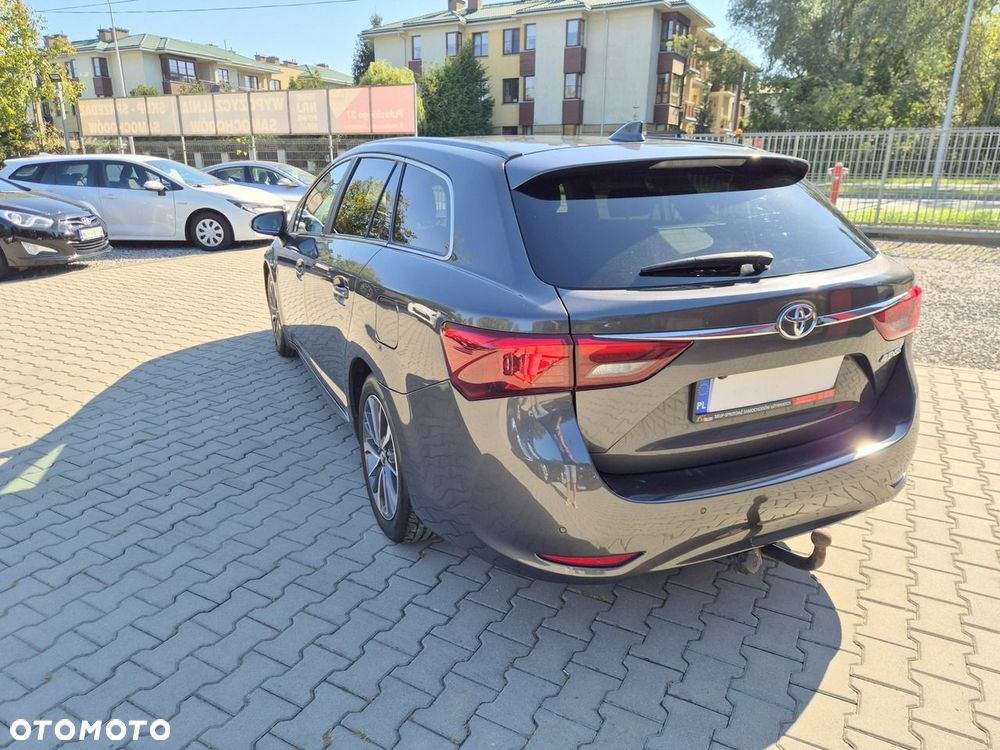 Toyota Avensis 2.0 D-4D Prestige - 10