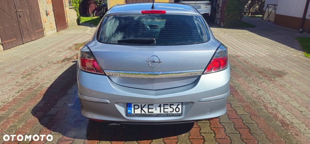 Opel Astra 1.9 CDTI DPF Sport - 2