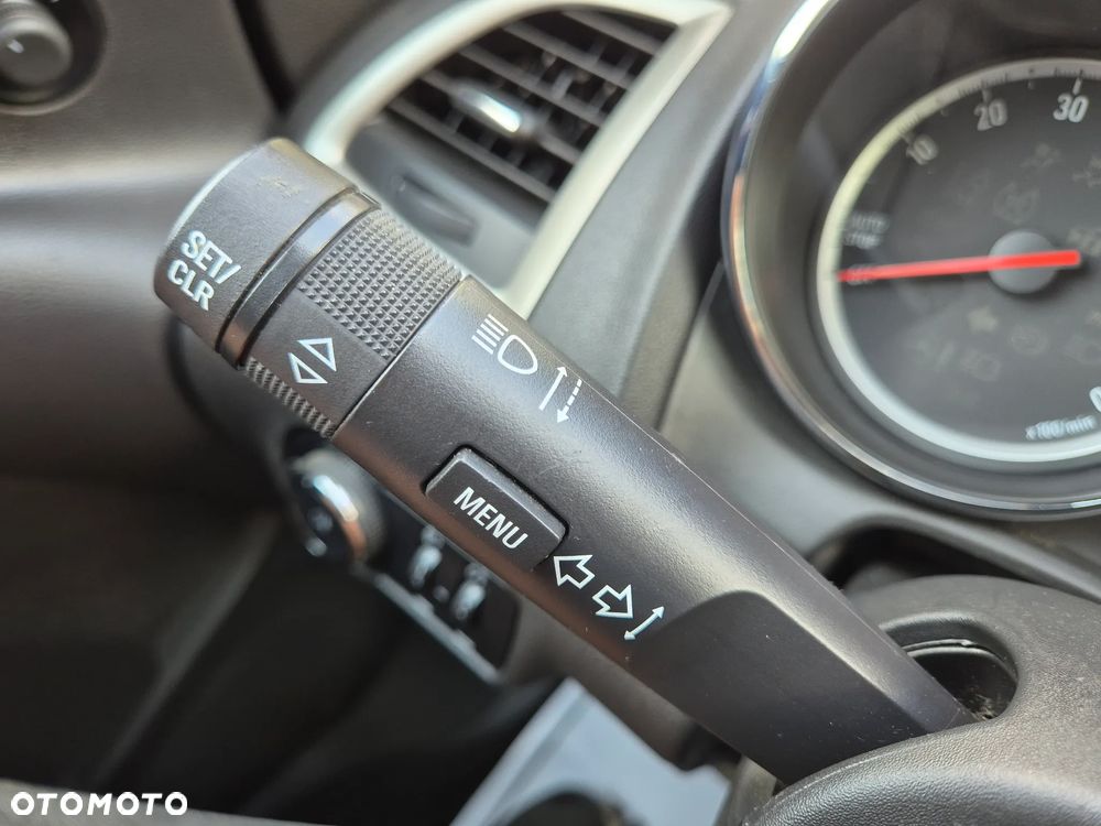 Opel Astra 1.4 Turbo 150 Jahre - 27