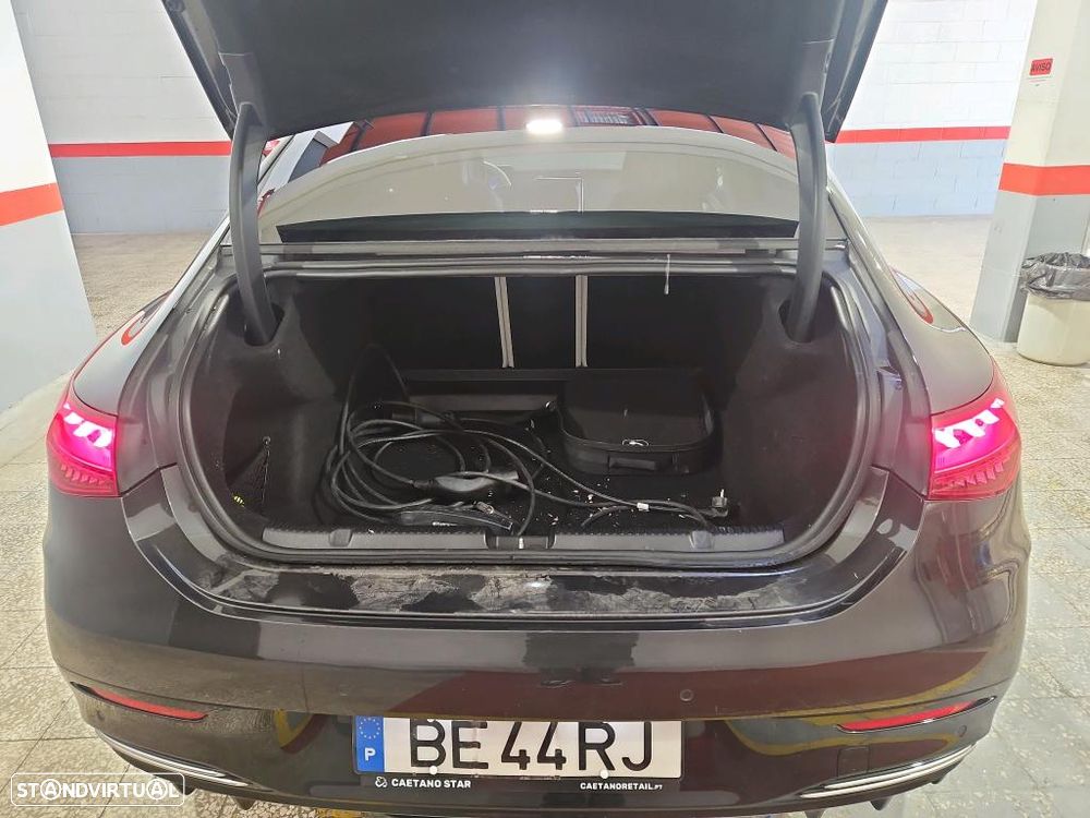 Mercedes-Benz EQE 350 - 12