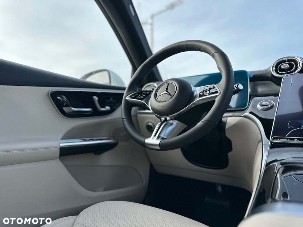 Mercedes-Benz GLC - 15