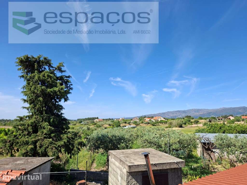 Moradia com Anexos e Terreno - Aldeia do Catrão - Grande imagem: 4/22