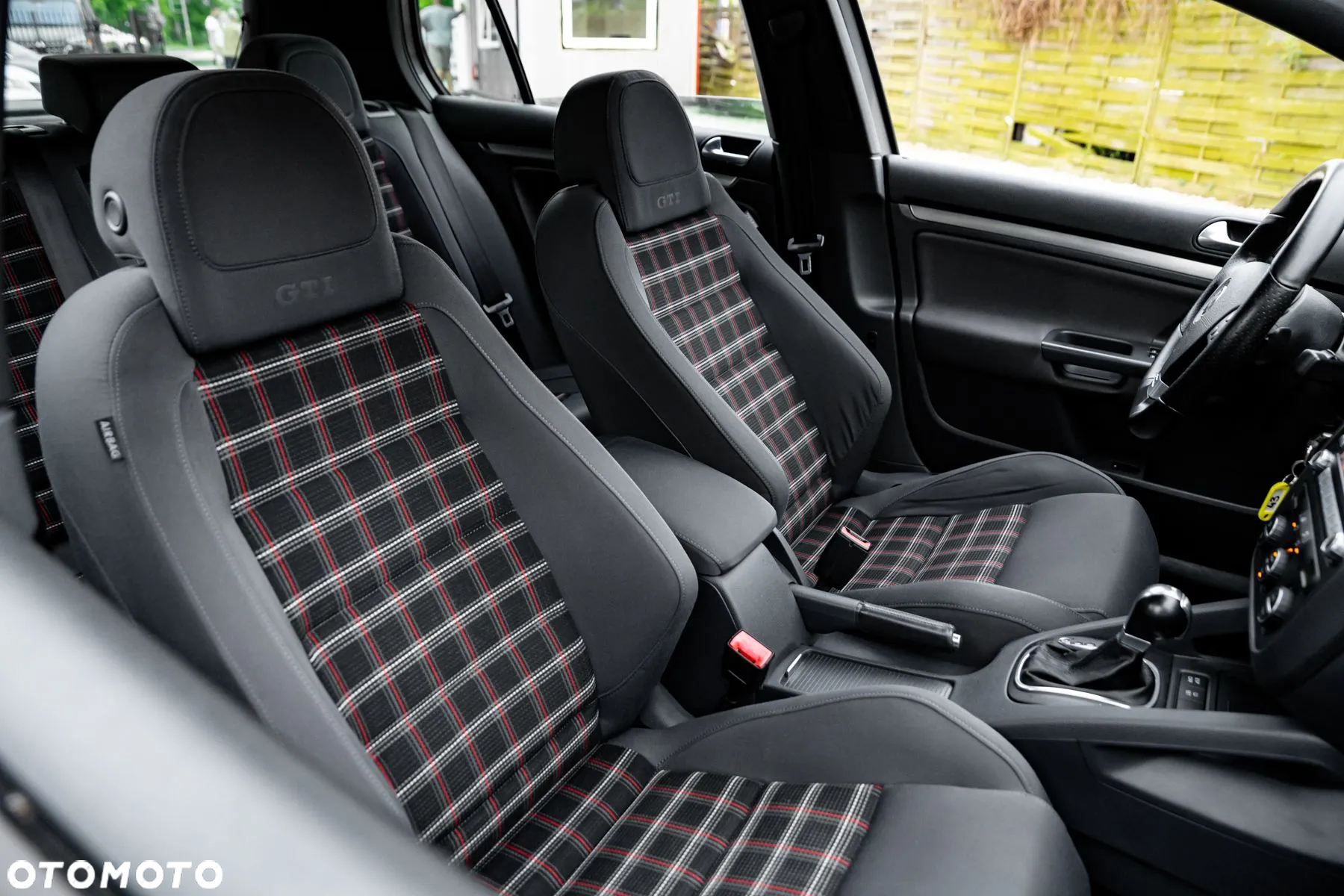 Volkswagen Golf 2.0 GTI DSG - 31