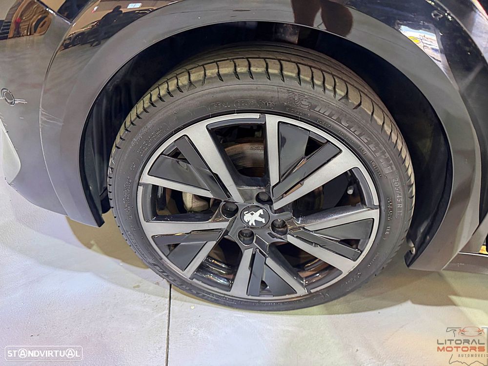 Peugeot 208 1.2 PureTech GT EAT8 - 13