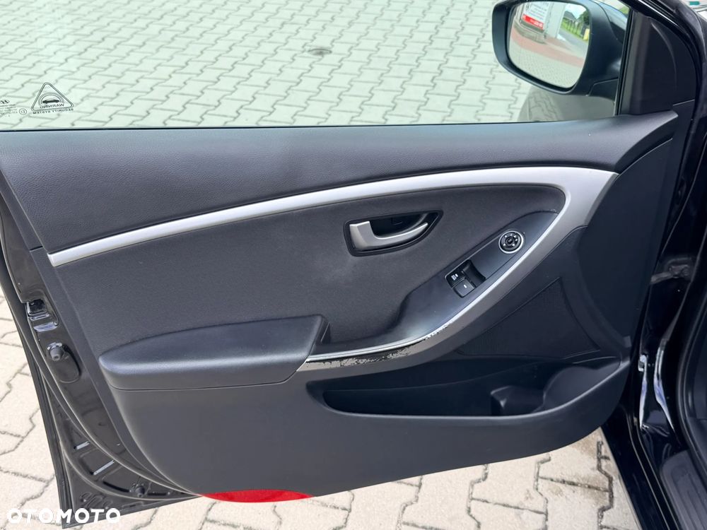 Hyundai i30 1.6 CRDi Comfort - 19