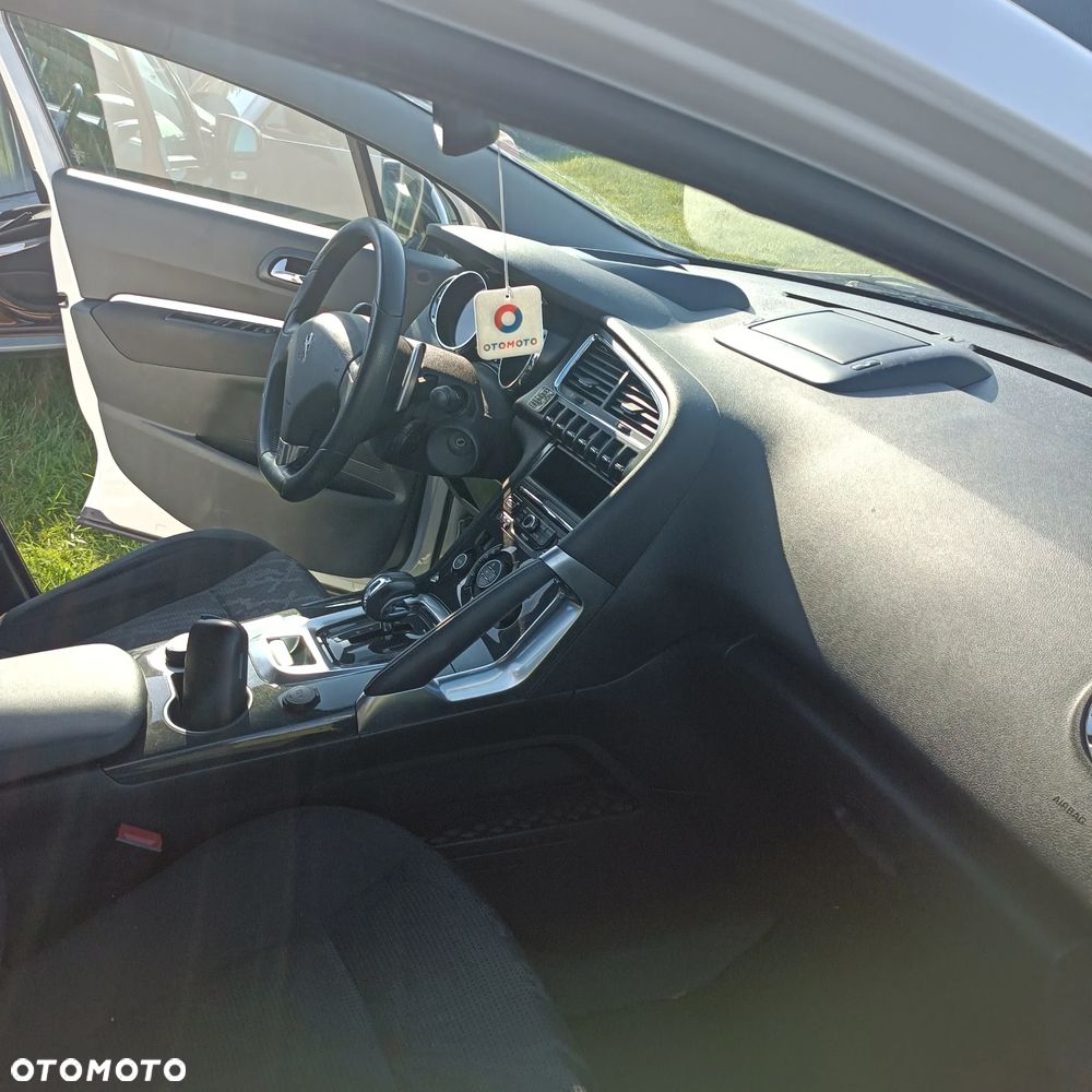 Peugeot 3008 2.0 HDi HYbrid4 - 7