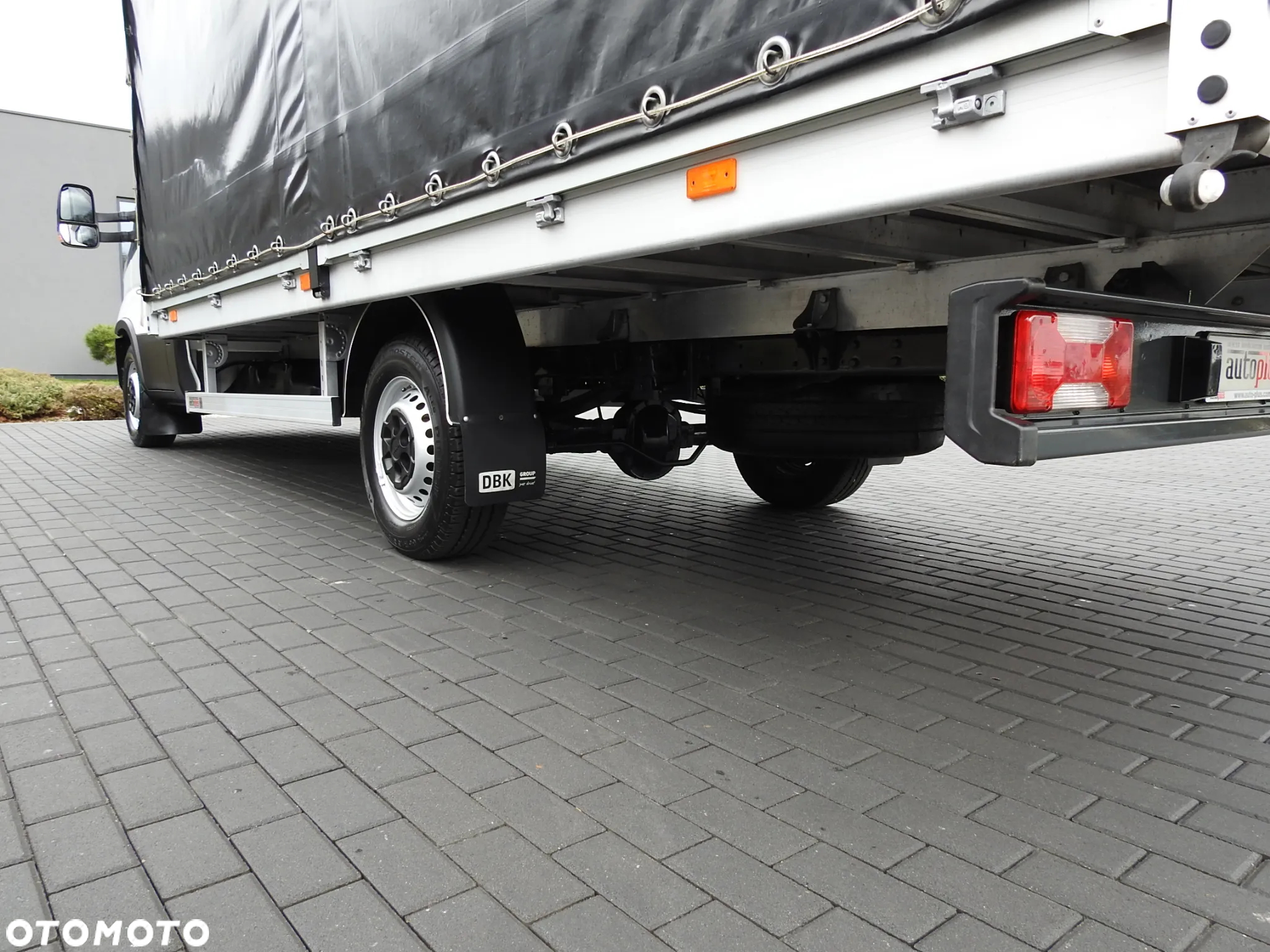 Iveco DAILY  35S18 PRITSCHE PLANE 10 PALETTEN WEBASTO TEMPOMAT LED LICHTER KLIMAANLAGE 180PS [ 437602 ] - 16