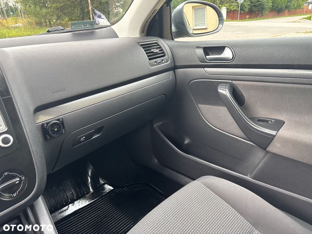 Volkswagen Golf - 18
