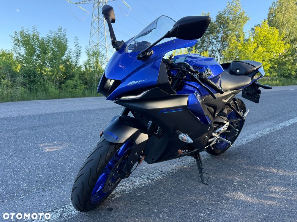 Yamaha YZF - 11