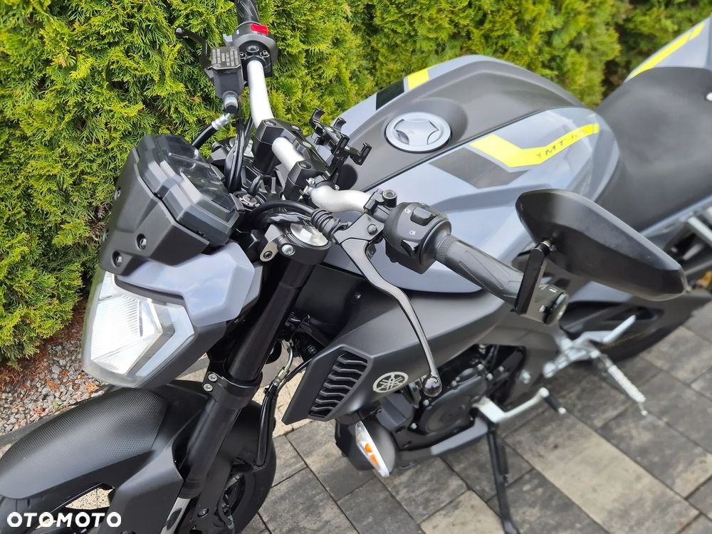 Yamaha MT - 19