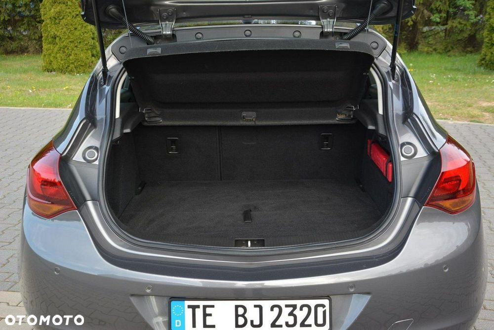 Opel Astra 1.4 Turbo Cosmo - 31