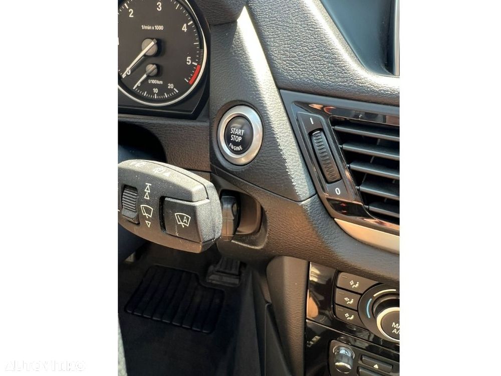 BMW X1 xDrive18d - 8