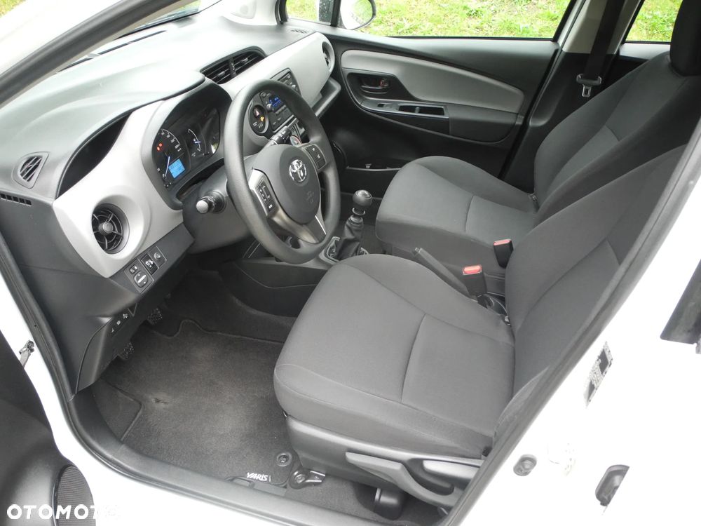 Toyota Yaris - 13